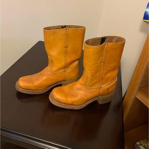 Vintage Women’s FRYE boots size 8